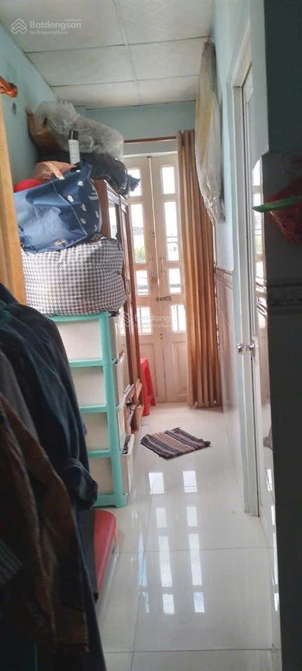 Nhà đường 13 khiết tâm. mt gồm nhà trệt lầu kèm 3 phòng trọ. giá 6,2ty. dt 100m2. hướng đông bắc