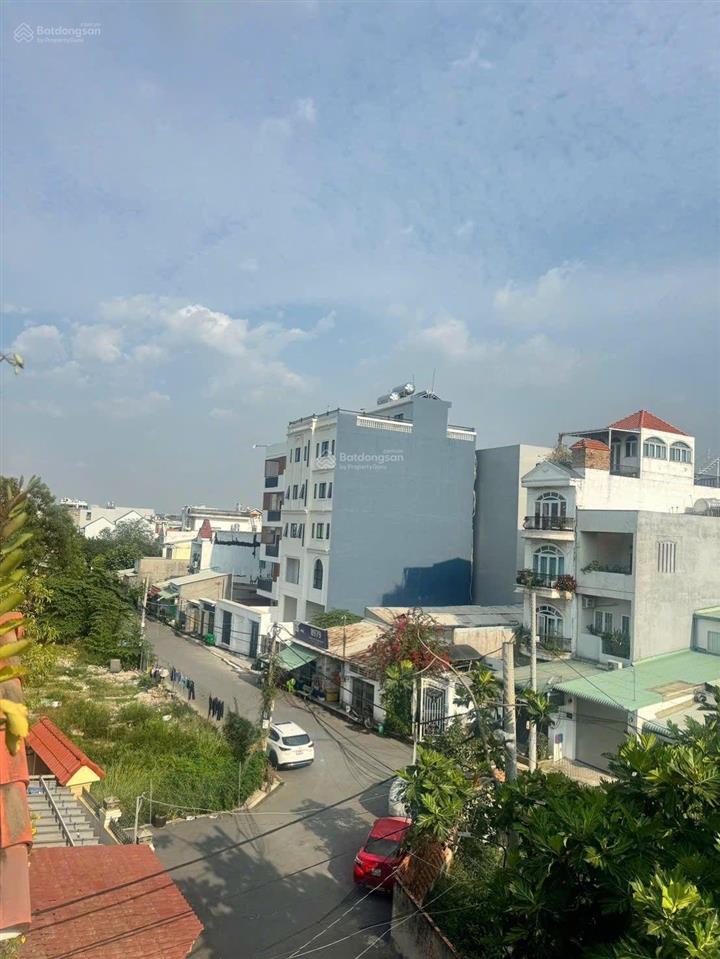 Cg bán nhà 3 tầng tiền ngay quốc lộ 13, hiệp bình, thủ đức  dt  5 x 21m ( nở hậu 5.7m ) 8ty