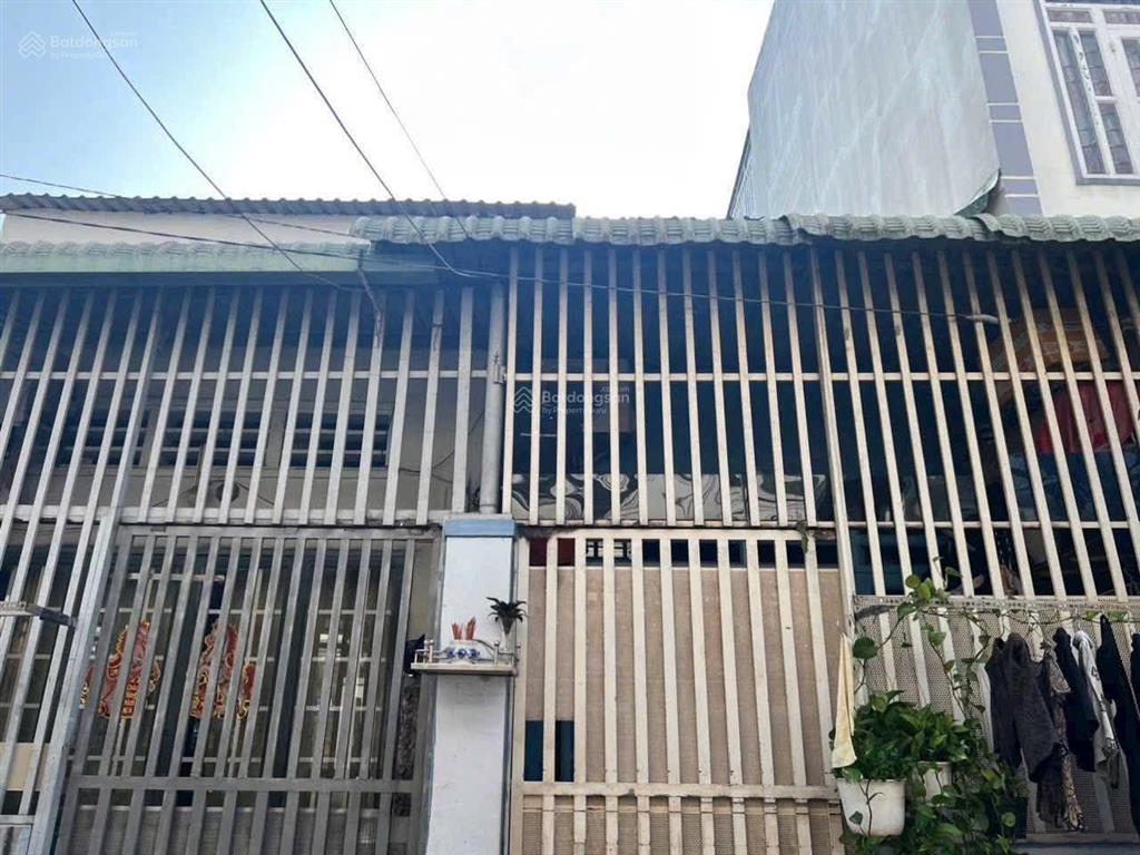 Nguyễn chi phương dĩ an dt 80m2 ngang 7 hẻm thông. giá 4ty. nhà cấp 4.