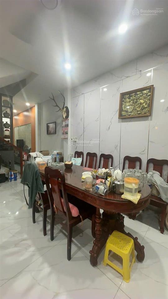 Bán nhà đường 10 linh xuân dt 68m2. cong nhân 37m2. trệt 2 cái hc giá 4,1ty hẻm xe hơi né nhau zalo