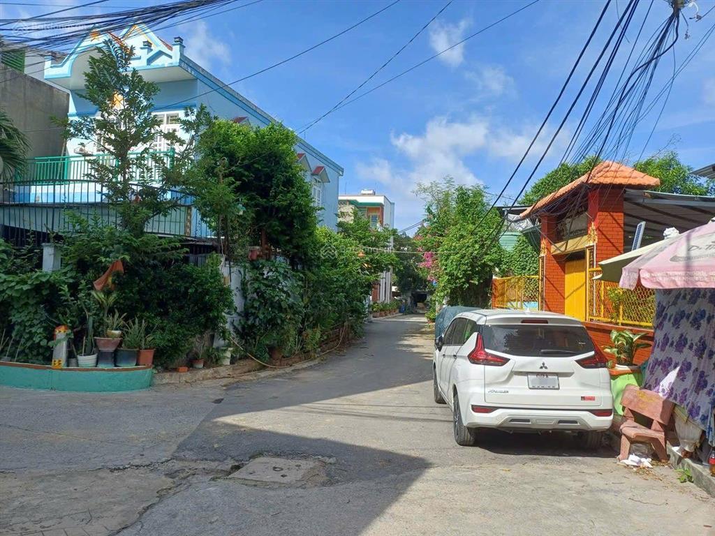Bán nhà đường 13 linh xuân trệt 2 lầu, giá 4,5 tỷ, tl gồm 4 phòng