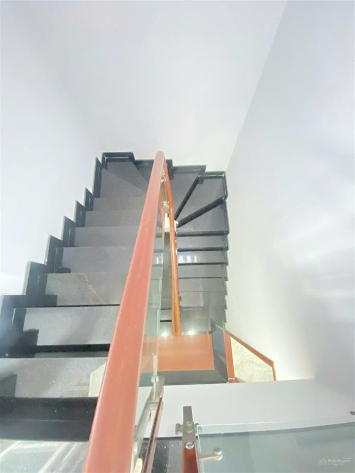 Chủ gửi bán nhà vạn xuân dt 81m2. nhà trệt 2 lầu giá 7ty**
