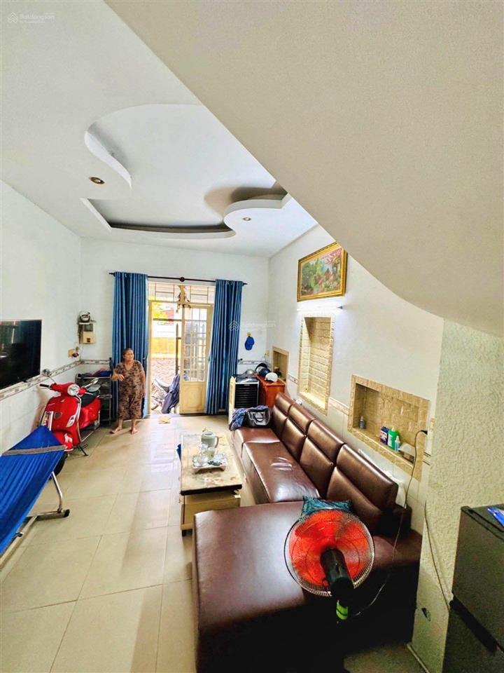 Nhà 2 tầng, đường tô ngọc vân, thủ đức, chỉ 4,1 tỷ.
sát trục phạm văn đồng, nhà thờ, chợ tam hà