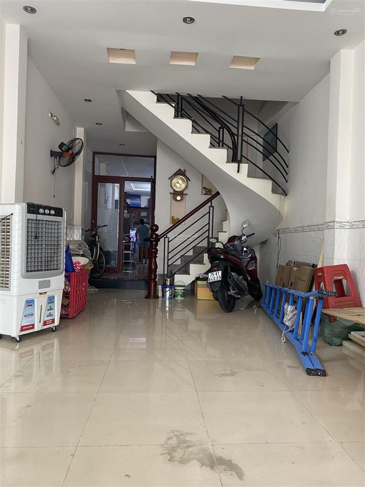 83m2  8tỷ  trước nhà 8m, đường phạm quý thích  kế bên chợ tân hương, phú thọ hòa.