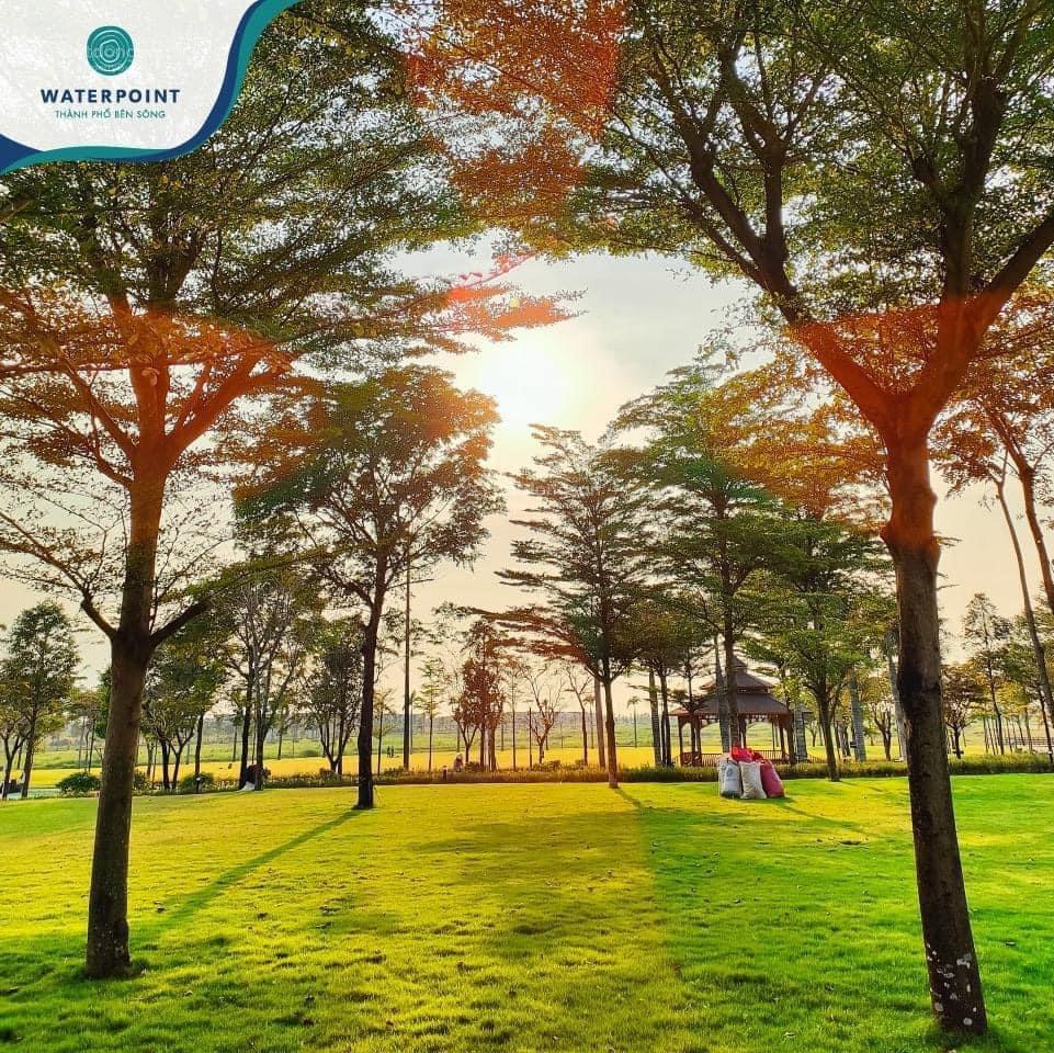 38triệu/m2. biệt thự 4 mặt sân vườn 300m2 1 trệt 1 lầu. khu đô thị nhật waterpoint cách q7 35 phút
