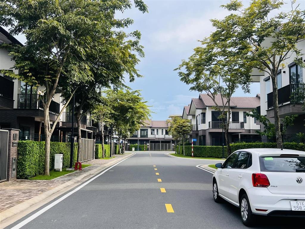 39,79tr/m2 biệt thự 480m2 view kênh đào kđt waterpoint. cách hcm 25ph. tiện ích đầy đủ. nhà sẵn