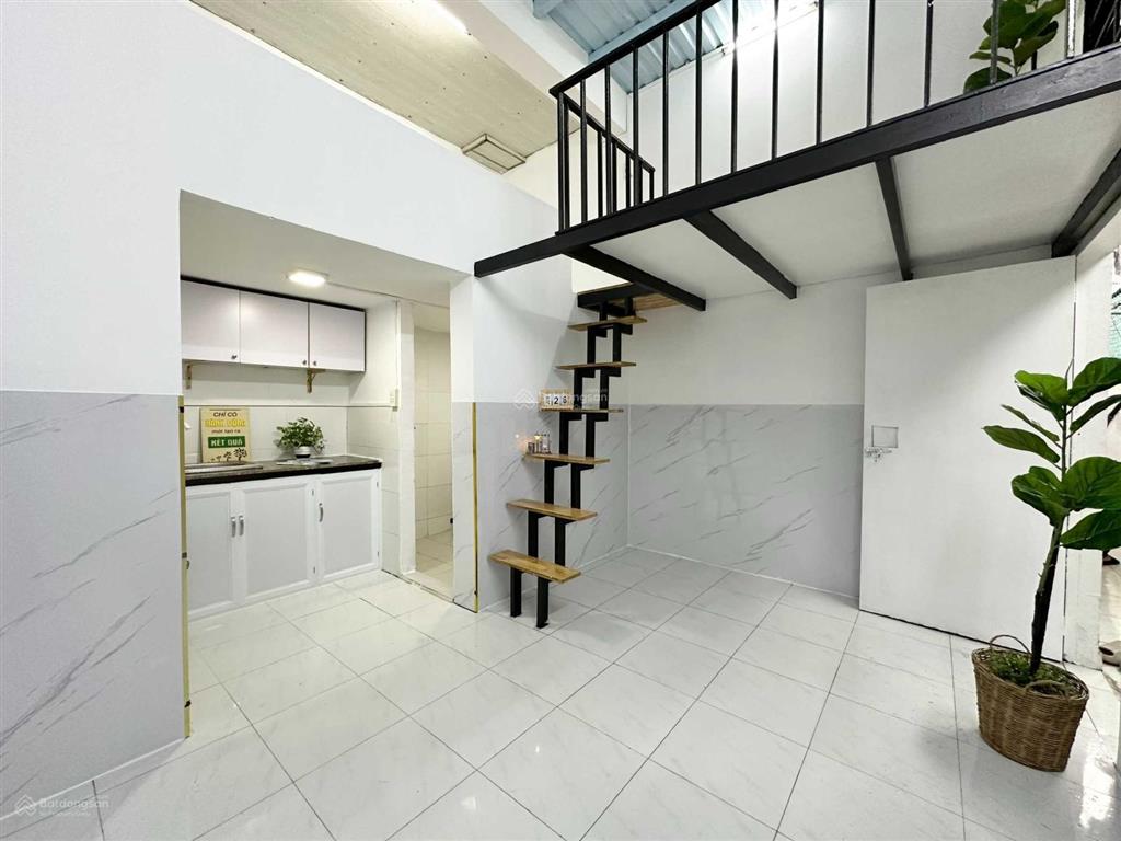 Cho thuê phòng trọ giá rẻ rộng 40m2 1 trệt, 1 lầu ngay phạm văn đồng, cầu gò dưa thủ đức