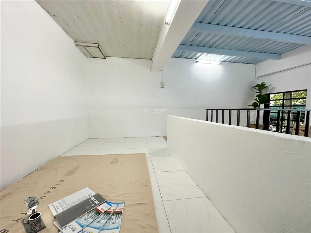 Cho thuê phòng trọ giá rẻ rộng 40m2 1 trệt, 1 lầu ngay phạm văn đồng, cầu gò dưa thủ đức