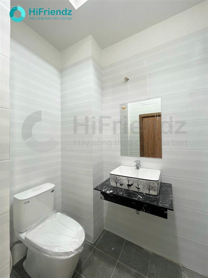 Cho thuê căn hộ hàng duplex có ban công thoáng mát gần đh fpt  khu công nghệ cao quận 9