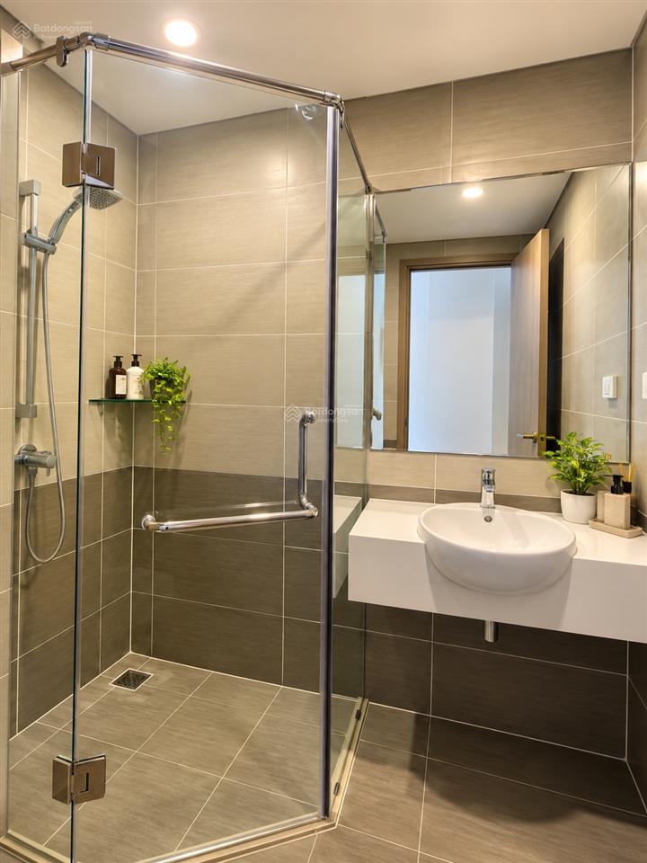 Chủ bán gấp căn 2pn 2wc bs8 59m2 giá 2,85 tỷ tặng nội thất
