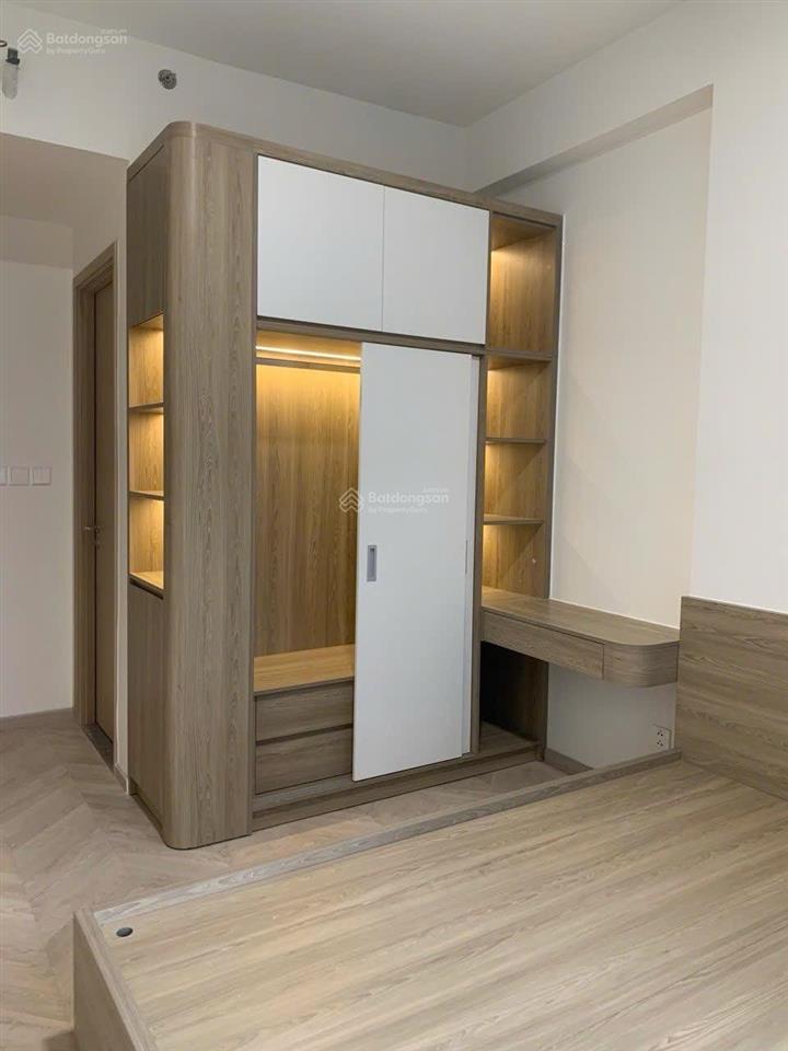 Cho thuê 2pn2wc  10 triệu  toà c lumiere boulevard vinhomes grand park