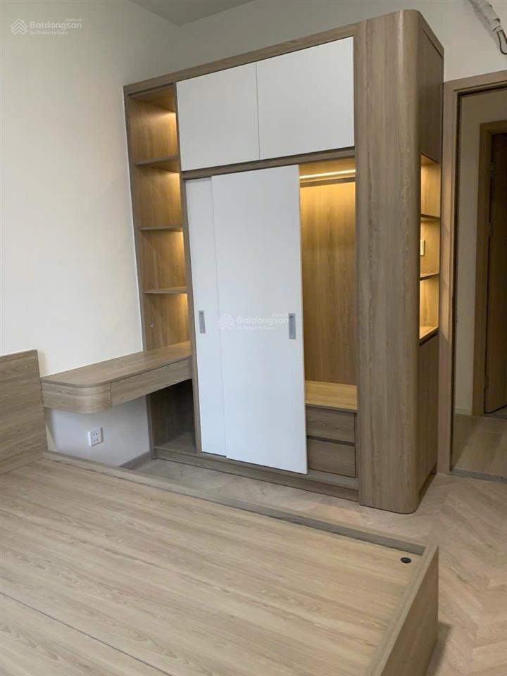 Cho thuê 2pn2wc  10 triệu  toà c lumiere boulevard vinhomes grand park