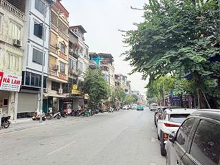 Nhà đẹp kính koong trung tâm hai bà trưng  hoàn kiếm g.i á tốt , 5 tầng, công năng đầy đủ