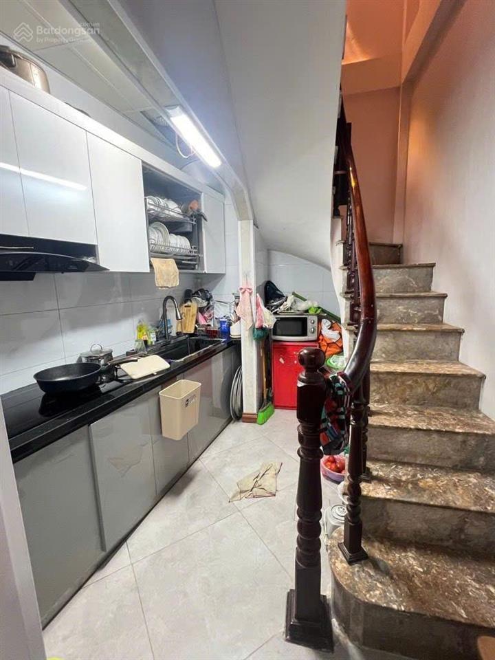 5,6 tỷ  nhà phố minh khai 30m x 4 tầng, mặt tiền rộng  ngõ nông thông  ba gác đỗ cửa
