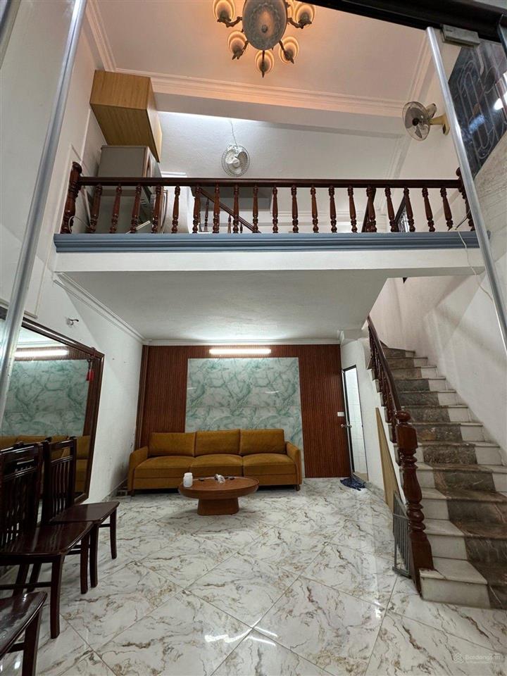 Chính chủ gửi bán căn nhà tâmhuyết, 30m2, 5 tầng, lô góc, vài bước ra ngõ ô tô tránh nhau thoải mái