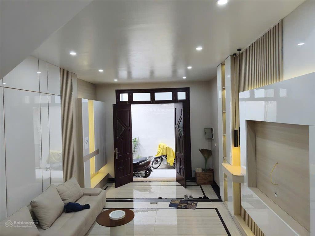 Hơn 10 tỷ  nhà đẹp phố minh khai, 60m2 x 4 tầng, 4p ngủ, full nt xịn sò, ở ngay, bạt ngàn tiện ích