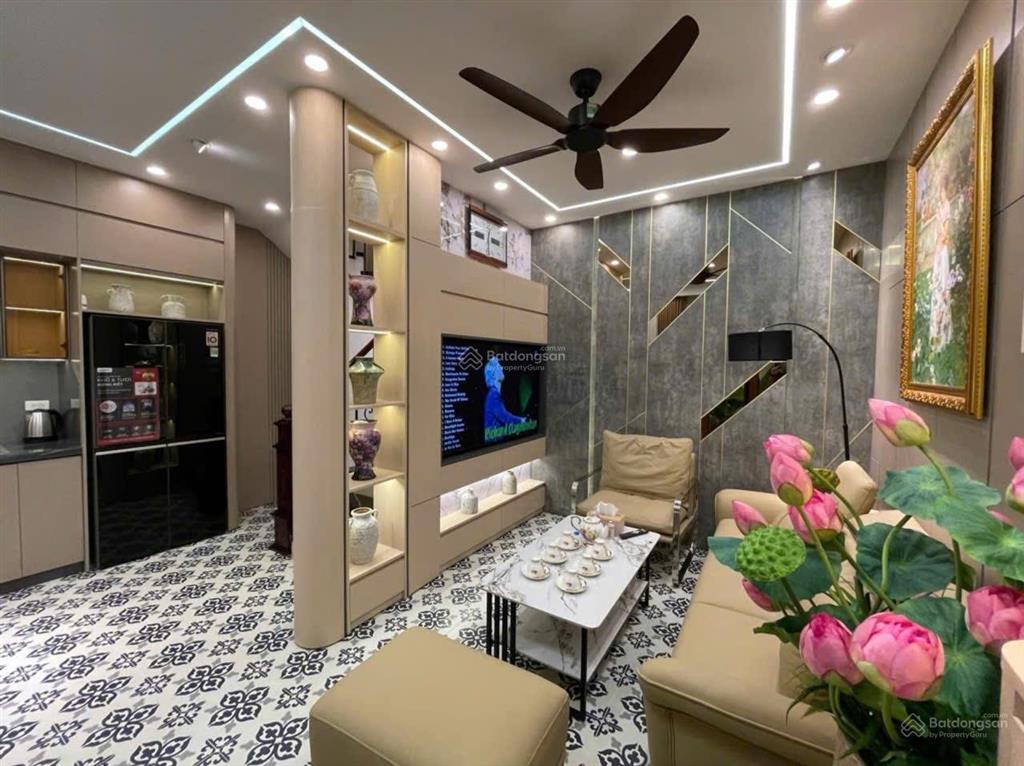 10,5 tỷ  siêu phẩm hai bà trưng, nhà đẹp như tranh, thiết kế gu độc đáo, khách nhìn là ưng