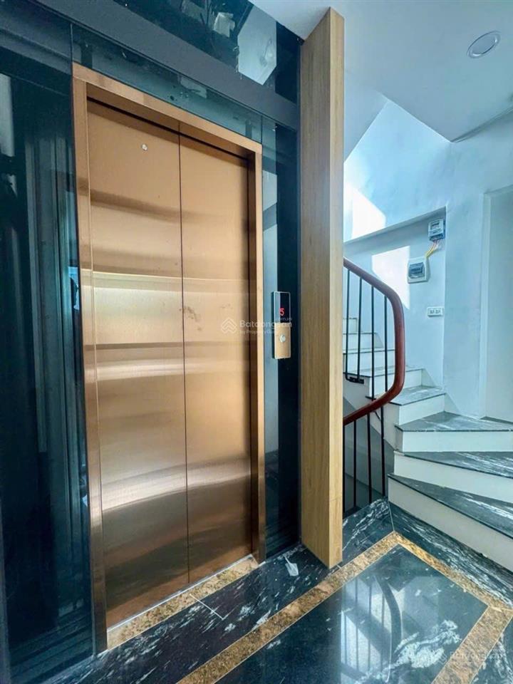 Chỉ 10 tỷ, căn lô góc tạ quang bửu  lê thanh nghị 6 tầng thang máy, cho thuê full, dòng tiền tốt.