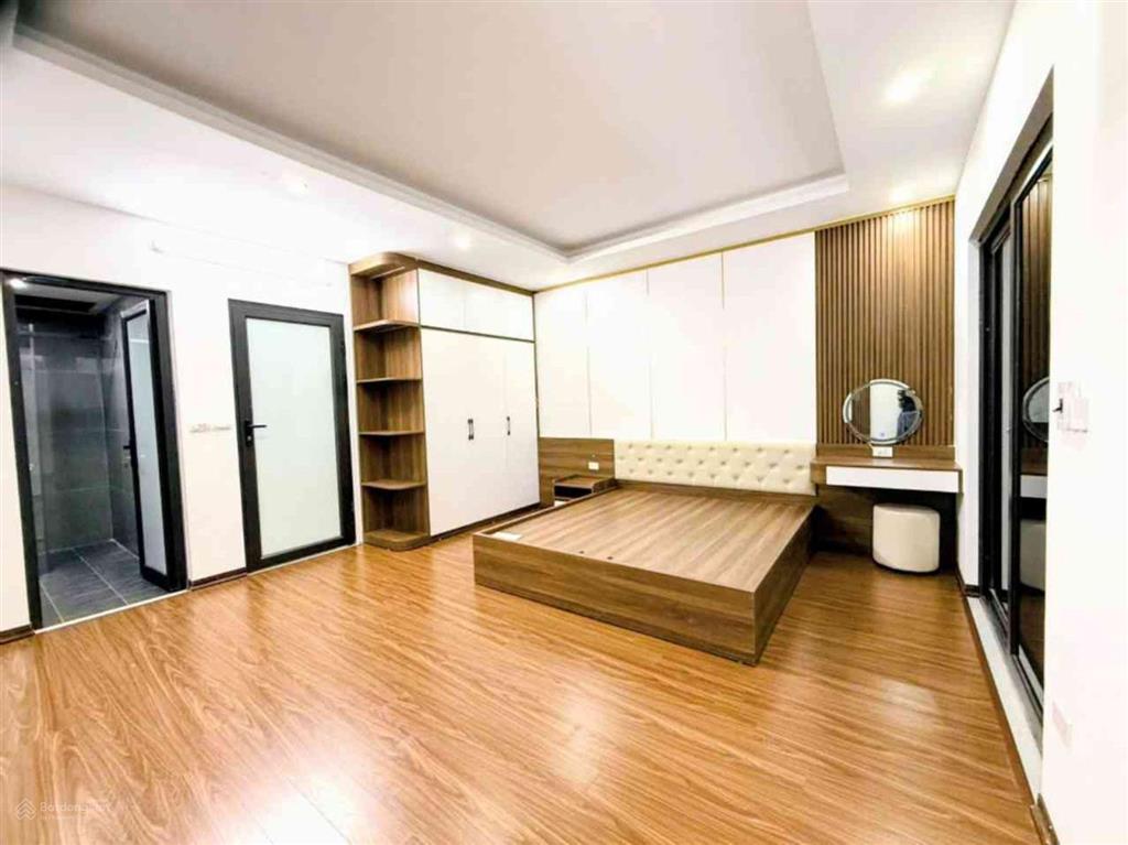 Nhỉnh 11,5 tỷ  nhà đẹp phố trương định  hoàng mai  6 tầng thang máy, tiện ích bạt ngàn