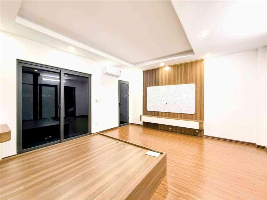 Nhỉnh 11,5 tỷ  nhà đẹp phố trương định  hoàng mai  6 tầng thang máy, tiện ích bạt ngàn