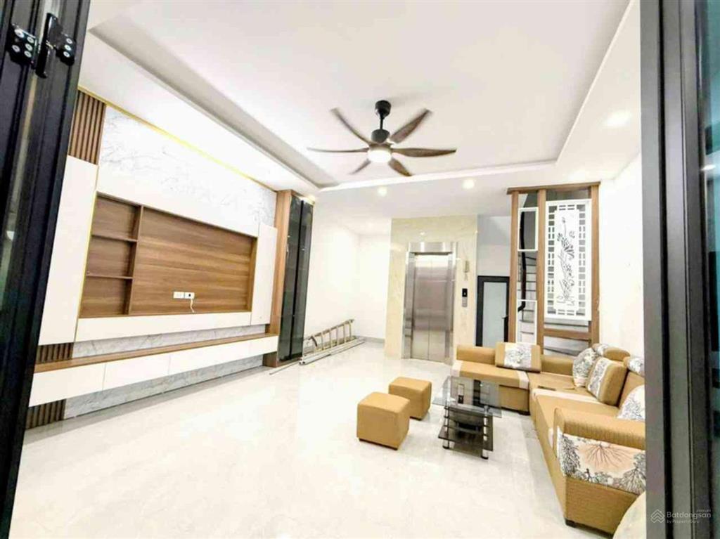 Nhỉnh 11,5 tỷ  nhà đẹp phố trương định  hoàng mai  6 tầng thang máy, tiện ích bạt ngàn