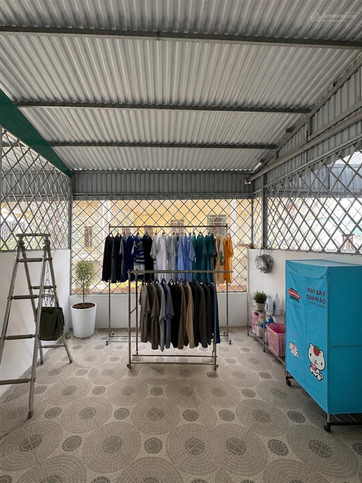 Hơn 9 tỷ  nhà riêng phố bạch mai  đại cồ việt ô tô đỗ gần nhà, vài bước ra 2 công viên lớn