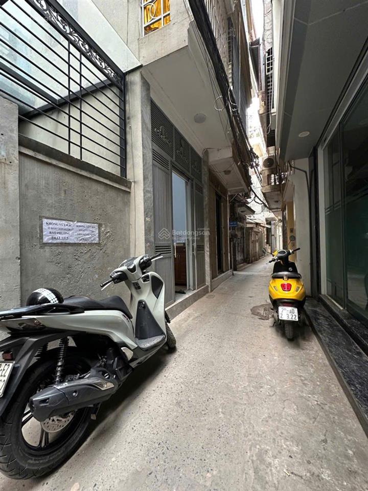 Hơn 7,2 tỷ  nhà riêng phố trần khát chân, 35m2 x 5 tầng, ngõ thông 100m ra phố, tiện ích vô biên