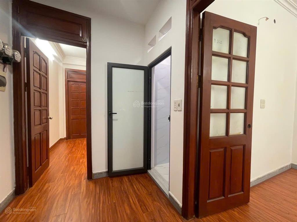 Chỉ hơn 9 tỷ, nhà riêng phố đại la, vị trí đắc địa, kd sầm uất, ở lâu dài hoặc cho thuê đều okie