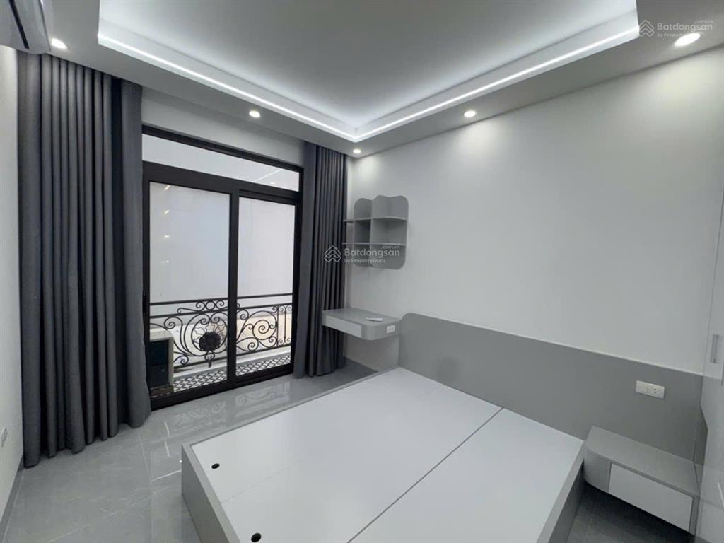 Hơn 11 tỷ  siêu phẩm nhà đẹp phố tạ quang bửu  nhà 5 tầng thang máy, full nt cao cấp, ở đẳng cấp