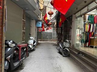 Hơn 11 tỷ  siêu phẩm nhà đẹp phố tạ quang bửu  nhà 5 tầng thang máy, full nt cao cấp, ở đẳng cấp