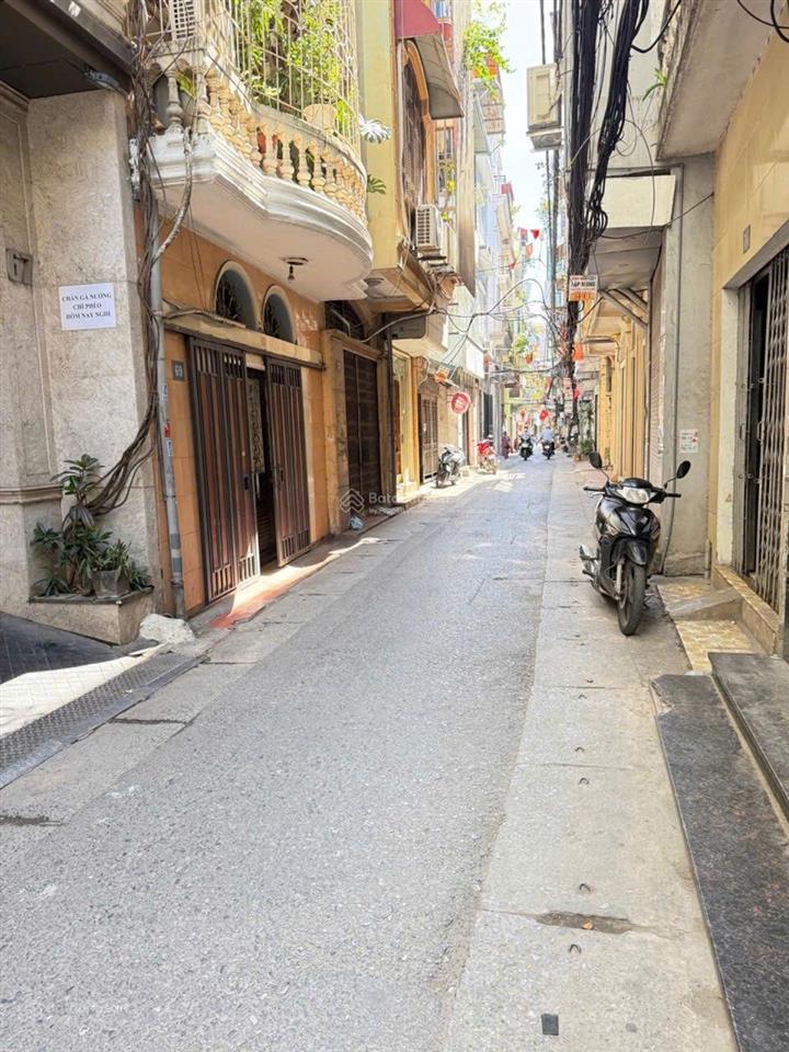 Bán nhà riêng phố lạc trung  mạc thị bưởi  quận hbt vị trí đắc địa, hàng xóm kđt times city