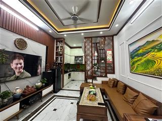 Bán nhà phố bạch mai gần đại cồ việtphố huế 5 tầng, mt 4m, ngõ ô tô tránh cách nhà 20m, hơn 9 tỷ