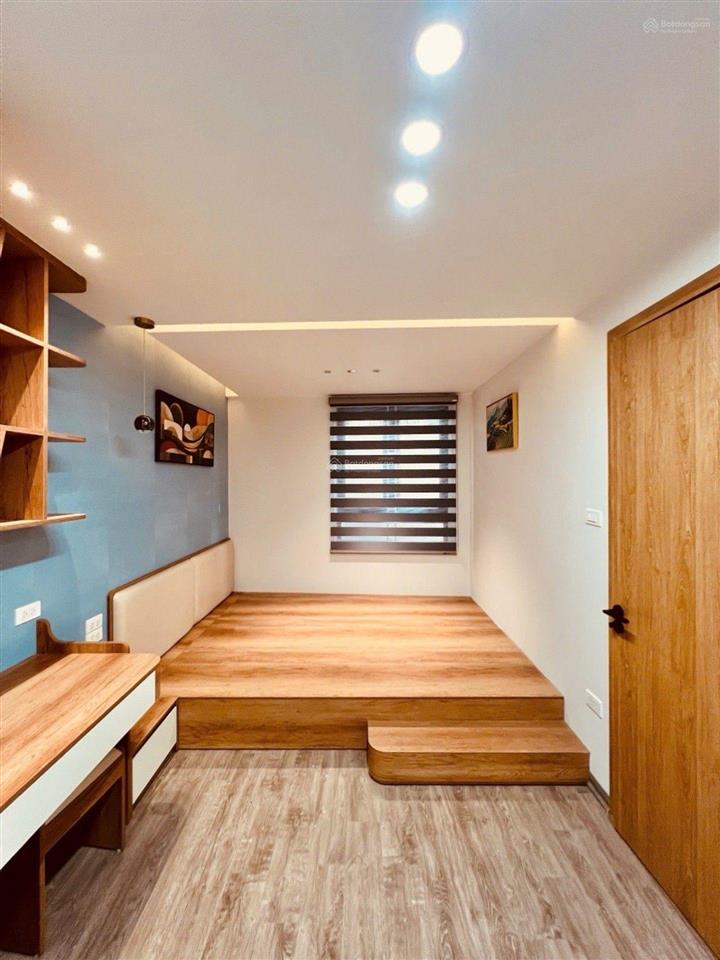 Hơn 8 tỷ  nhà phố tôn đức thắng 30m, mặt tiền khủng, ngõ nông thoáng, cực kỳ thuận tiện