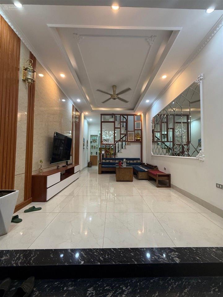 Hơn 10,9 tỷ  nhà riêng phố lê trọng tấn  nguyễn viết xuân dt 50m, 4p ngủ, tiện ích bạt ngàn