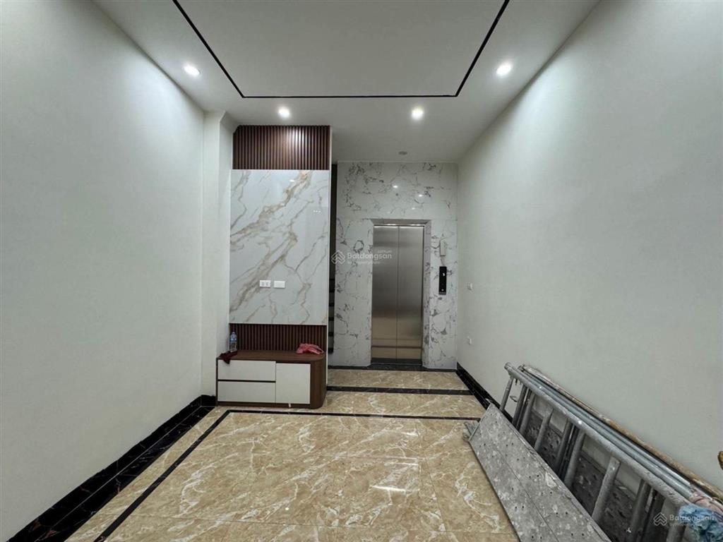 Chỉ 7 tỷ, nhà hiếm có vô nhị 18m2, 6 tầng thang máy, 3p ngủ vị trí đắc địa trung tâm hai bà trưng