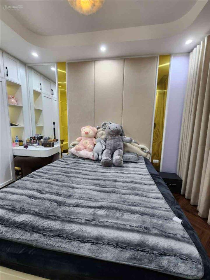 Nhà đẹp full nội thất xịn  vị trí đắc địa lõi h.b.t | 40m x 3tầng | 3p ngủ | chỉ 7,68 tỷ