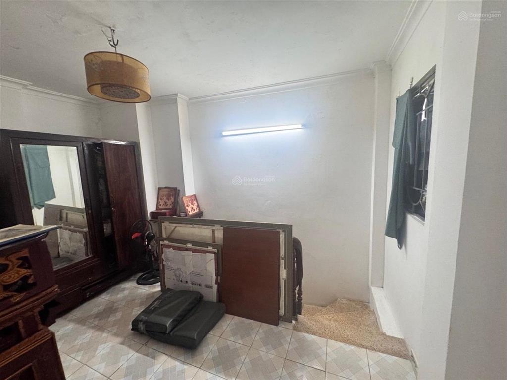 Chỉ hơn 6 tỷ, bán căn nhà riêng phố đại cổ việt  vân hồ sát công viên thống nhất, vị trí đẹp