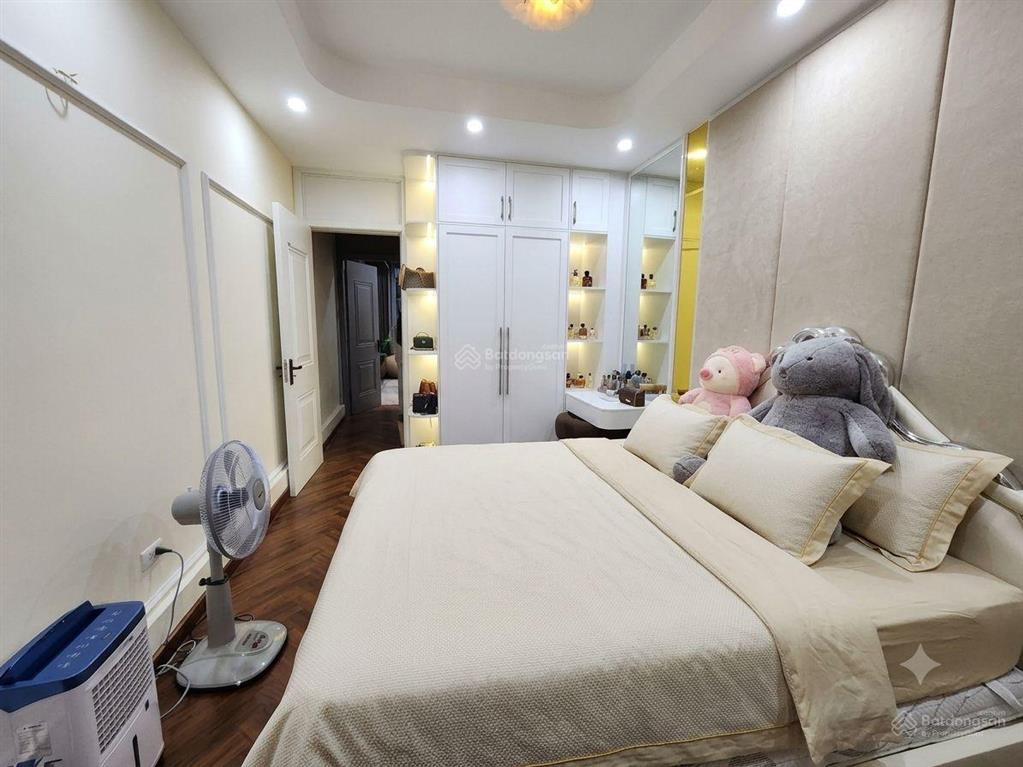 Hơn 7 tỷ  trần khát chân lò đúc  kim ngưu, vt đẹp, dt 40m2 nhà đẹp full nt xịn  về ở ngay