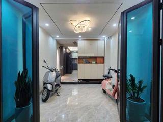Hơn 7 tỷ  trần khát chân lò đúc  kim ngưu, vt đẹp, dt 40m2 nhà đẹp full nt xịn  về ở ngay