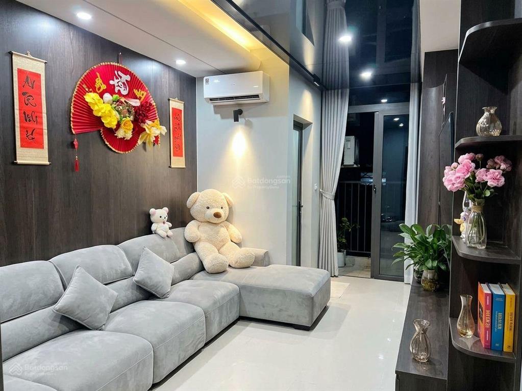 Hơn 7 tỷ  trần khát chân lò đúc  kim ngưu, vt đẹp, dt 40m2 nhà đẹp full nt xịn  về ở ngay
