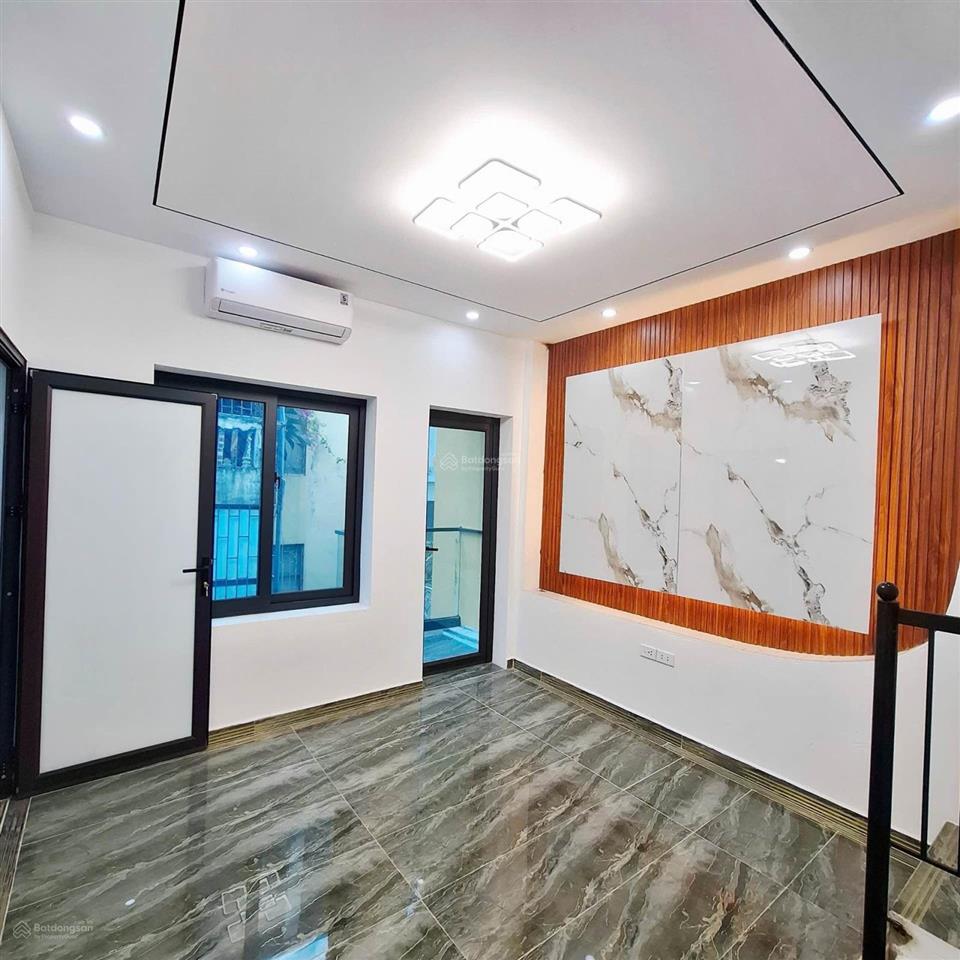 Nhà riêng phố bạch mai giáp phố huế  38m2  5 tầng xây mới | chỉ hơn 6 tỷ