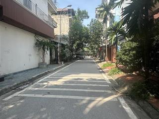 Bán nhà lĩnh nam, phân lô 90m 5 tầng ô chờ thang máy to 24 tỷ