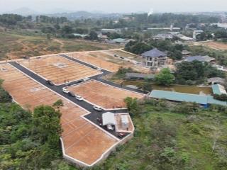 Đất nền hòa lạc  hòa thạch  quốc oai 100 m2 mt 8m chỉ 2,x tỷ 0932 323 ***