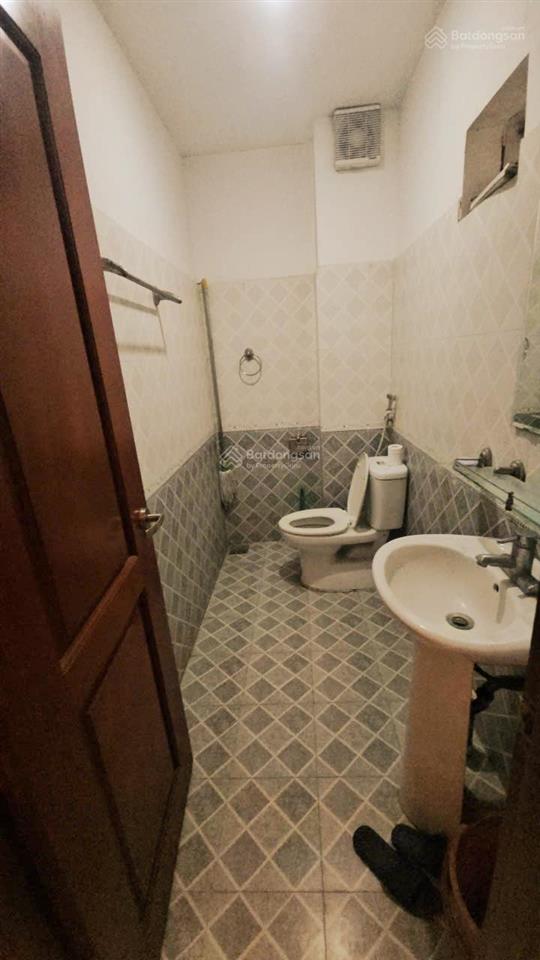 Cho thuê nhà nguyên căn phú la  hà đông, thích hợp ở kết hợp kinh doanh , văn phòng