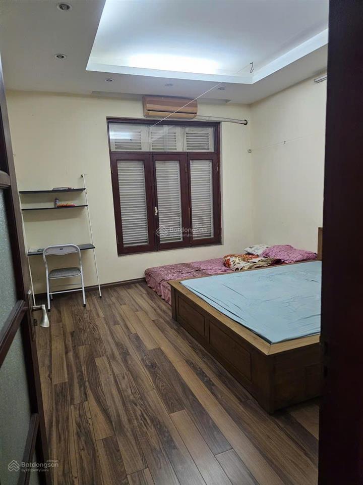 Cho thuê nhà nguyên căn phú la  hà đông, thích hợp ở kết hợp kinh doanh , văn phòng