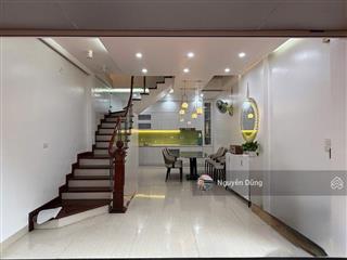 Hiếm nhà 5 tầng phố cổ ngọc lâm, gần cầu chương dương, nhiều tiện ích ở ok