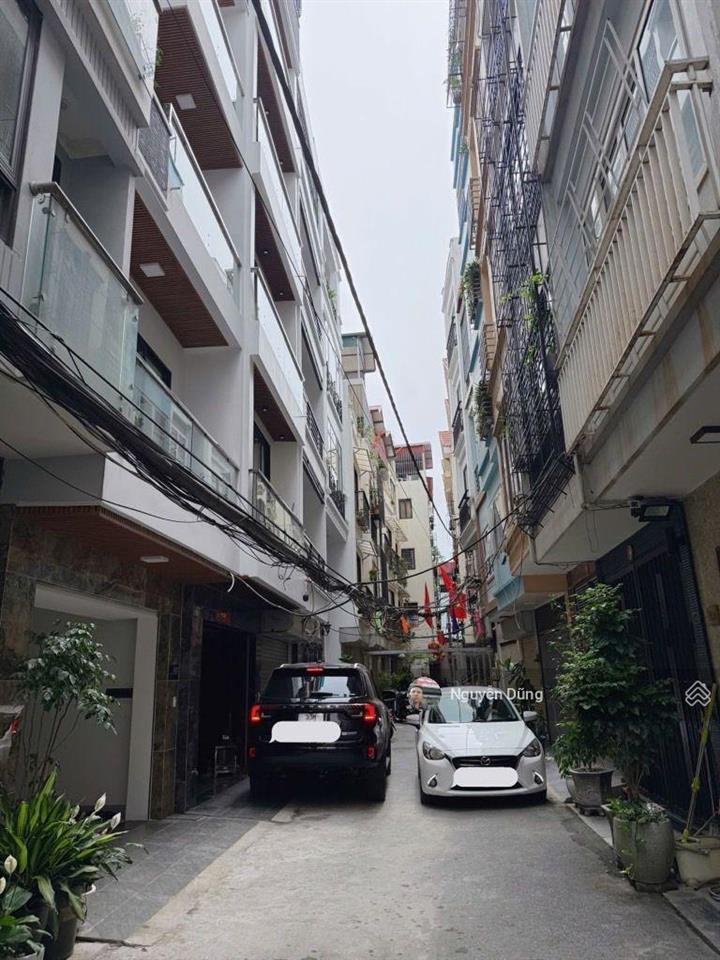 Nhà 7 tầng phân lô, ô tô tránh nhau trước cửa, ngõ thông thẳng sang trường quốc tế việt pháp.