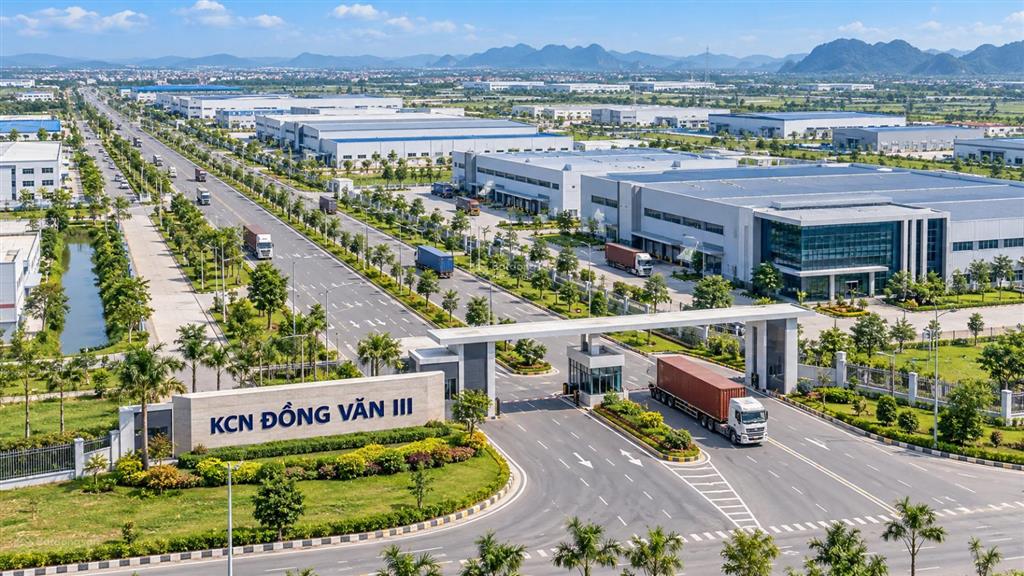 Bán 8.300 m2 đất tmdv tại lõi kcn đồng văn iii  phù hợp xây khách sạn, căn hộ dịch vụ, 10tr/m2