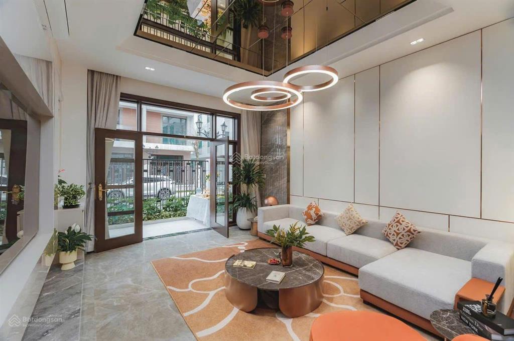 Hoa hậu dành cho giới thượng lưu! chỉ 16,3 tỷ sở hữu biệt thự ocean park3 thông hồ dts 285m2