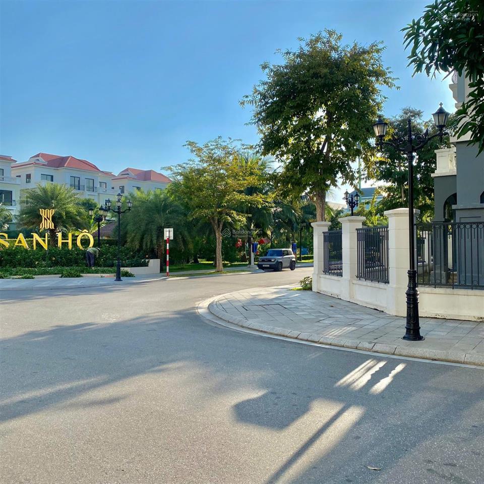 Rẻ không tưởng! biệt thự san hô ocean park 2  chỉ 50m tới hồ  dt 160m2, mt 10m giá chỉ 22 tỷ